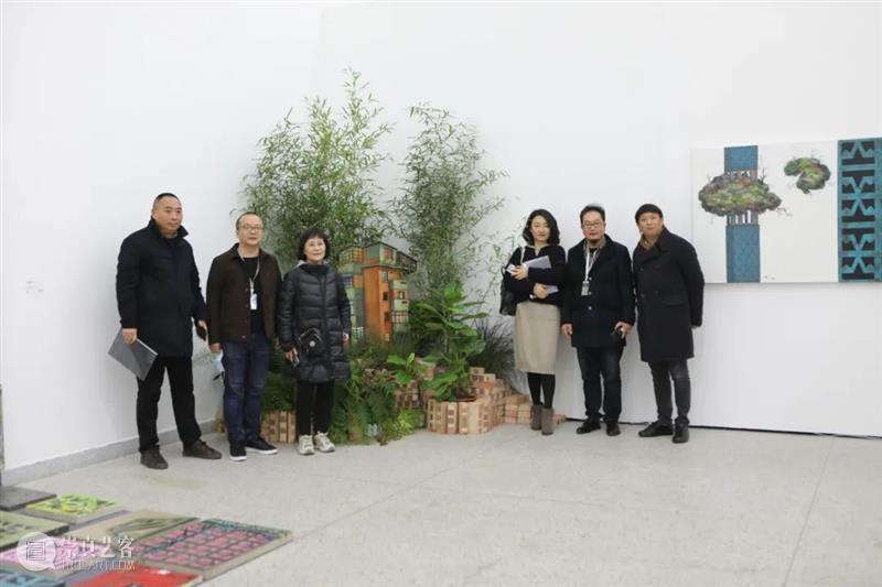 现场 | 蓝顶美术馆三展同期开幕! 成都蓝顶美术馆 现场 蓝顶美术馆三展 同期 ————————————————————————展览 都市 铆钉 艺术 群落 西南 成都 崇真艺客